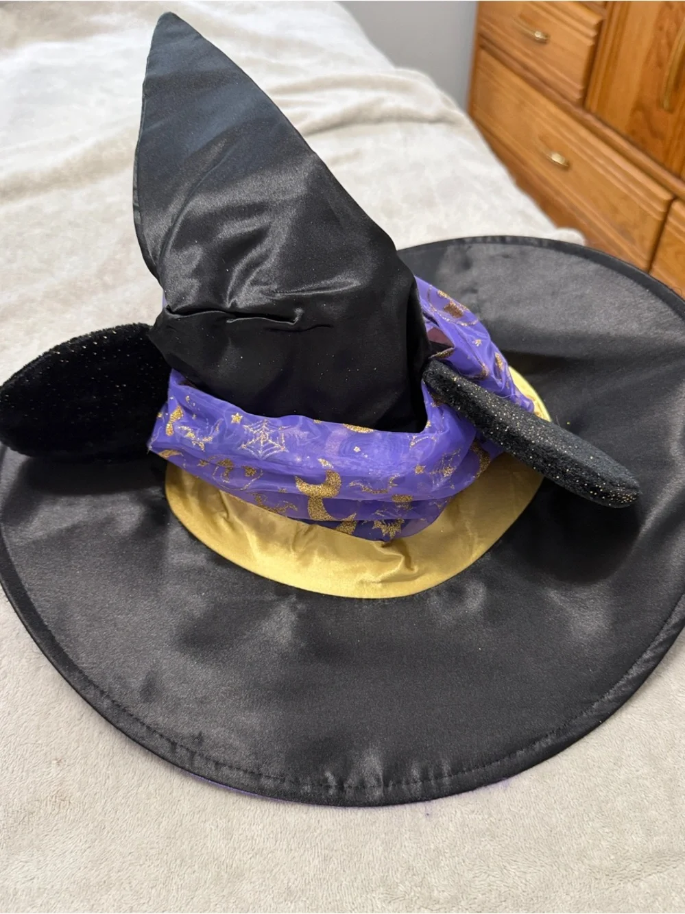 Minnie Mouse witch costume Disney Purple and Gold
